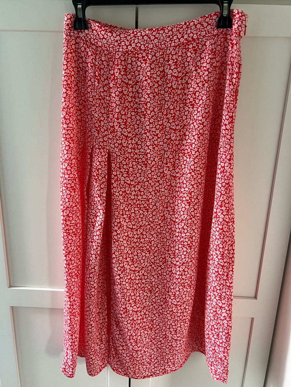 Like New Long skirt with red pink and white flowers by H&M size 6